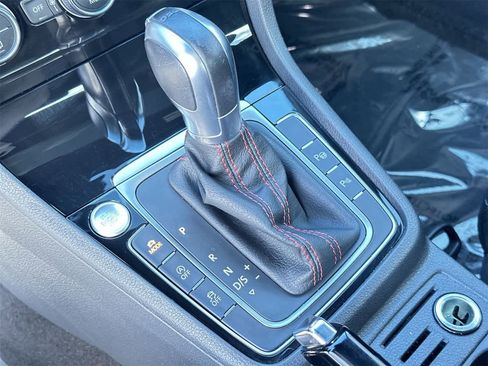 Used 2019 Volkswagen GTI Autobahn image 21