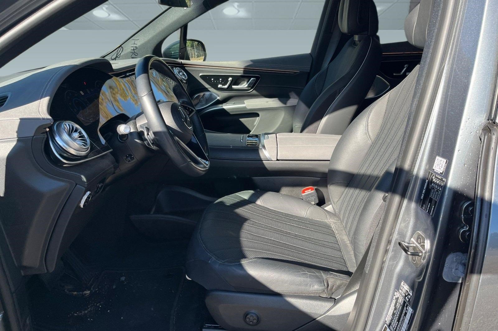 Used 2024 Mercedes-Benz EQS 450+ 4MATIC SUV image 3