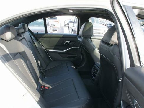 Used 2025 BMW 330i xDrive Sedan image 32