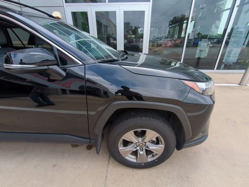 Used 2024 Toyota RAV4 XLE w/ Convenience Package AWD/4WD image 6