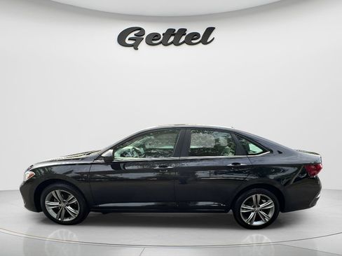 Used 2024 Volkswagen Jetta SE FWD image 8