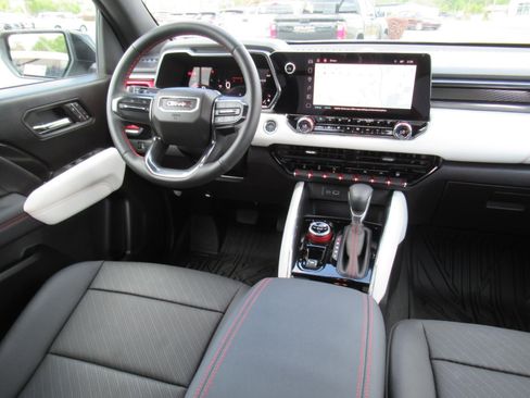 Used 2024 GMC Canyon AT4X AWD/4WD image 15