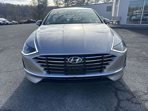Used 2021 Hyundai Sonata SE FWD image 2