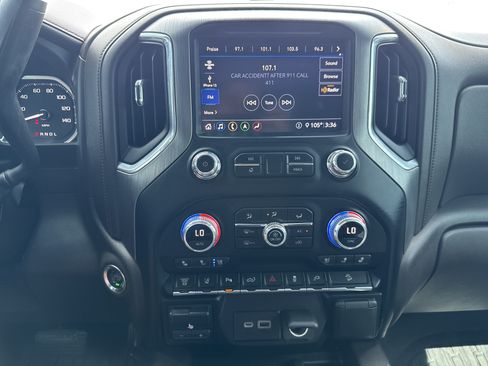 Used 2020 GMC Sierra 3500 Denali w/ Denali Ultimate Package AWD/4WD image 19