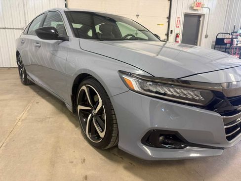 Used 2022 Honda Accord Sport image 10
