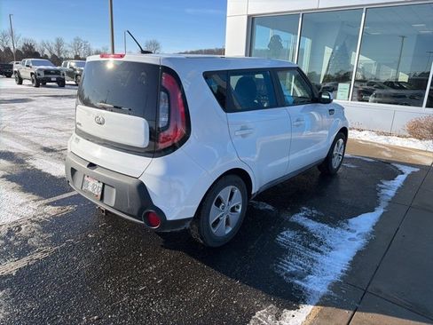 Used 2016 Kia Soul image 3