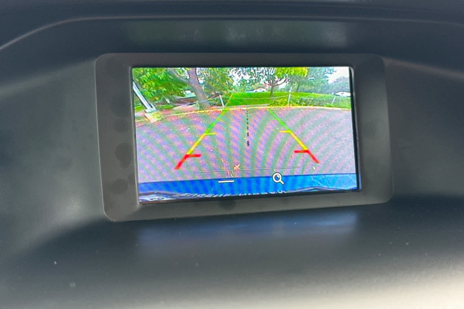 Used 2018 Ford Focus SE w/ Cold Weather Package FWD image 18
