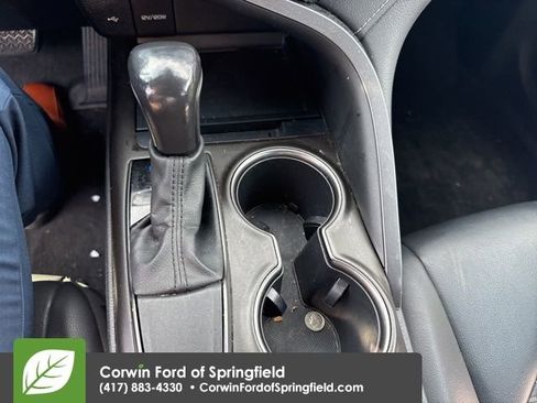 Used 2021 Toyota Camry SE image 11