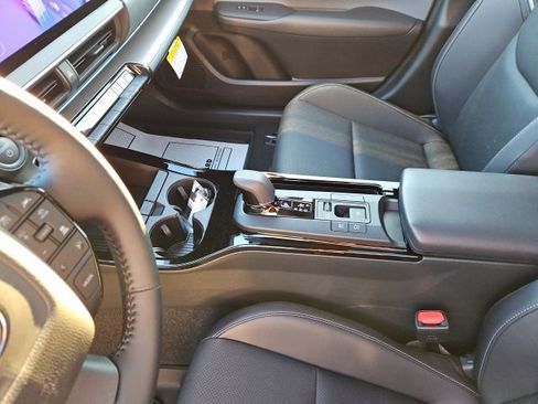 New 2026 Toyota Prius XLE image 27