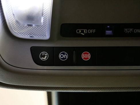 Used 2020 Chevrolet Malibu LT image 40