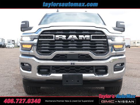 Used 2025 RAM 3500 Big Horn AWD/4WD image 39