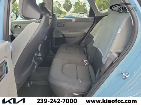 New 2027 Kia Seltos S FWD image 11