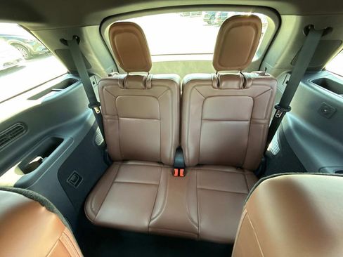 New 2025 Lincoln Aviator Reserve w/ Equipment Group 201A image 18