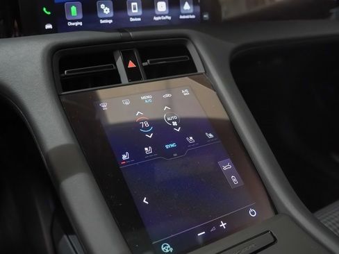 New 2026 Porsche Taycan image 33