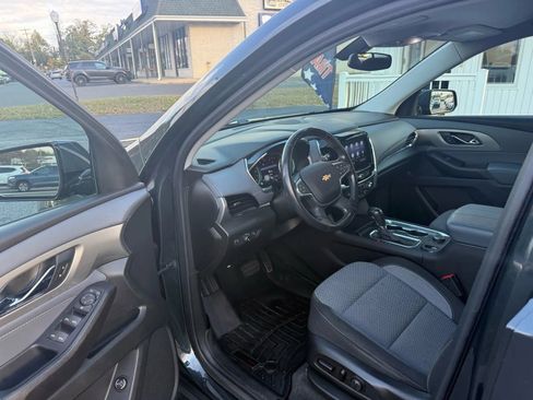 Used 2020 Chevrolet Traverse LT AWD/4WD image 12