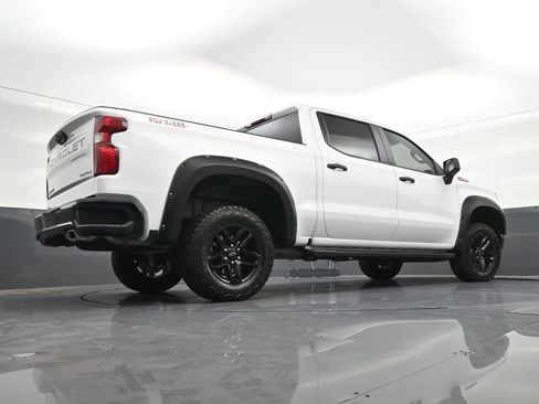 Used 2024 Chevrolet Silverado 1500 Custom Trail Boss AWD/4WD image 27