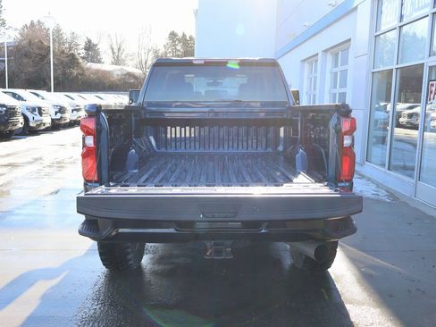 Used 2021 Chevrolet Silverado 2500 Custom w/ Custom Value Package image 26