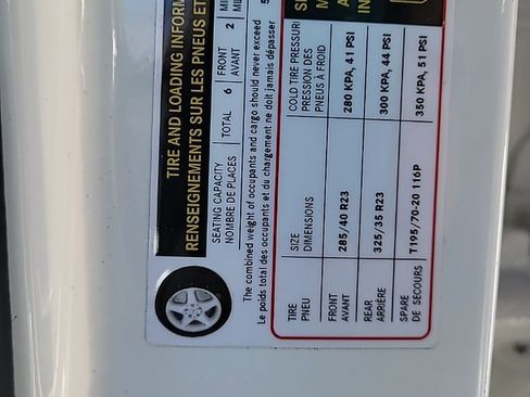 Used 2023 Mercedes-Benz GLS 450 4MATIC image 16