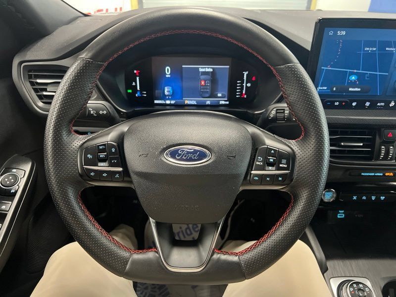 Used 2023 Ford Escape ST-Line w/ Tech Pack #1 AWD/4WD image 24