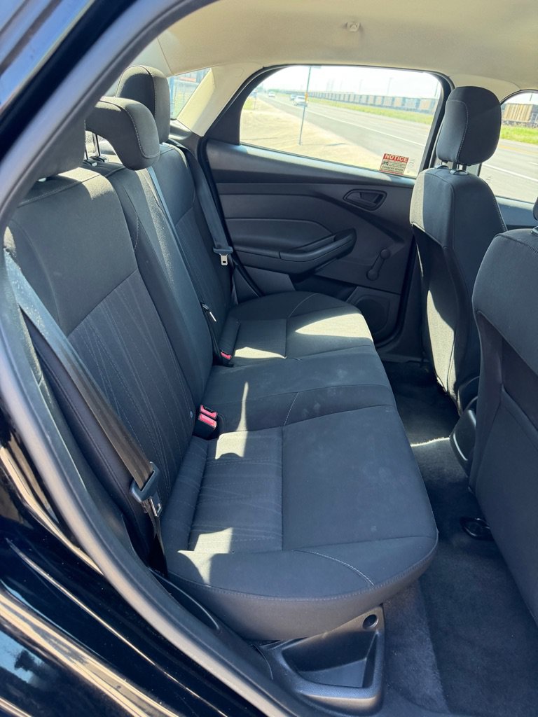 Used 2018 Ford Focus S FWD image 29