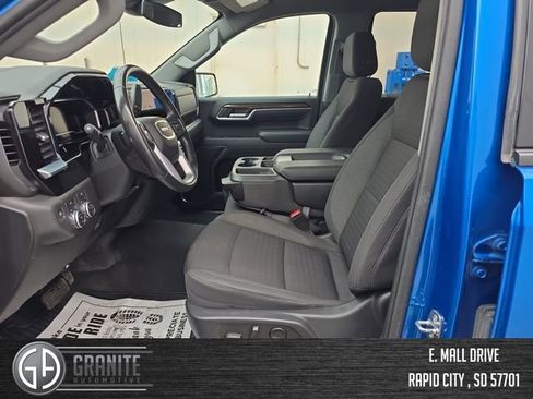 Used 2022 GMC Sierra 1500 Elevation AWD/4WD image 10