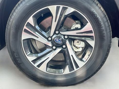 Used 2024 Subaru Crosstrek 2.0i Premium w/ Crosstrek Mirror Package AWD/4WD image 28