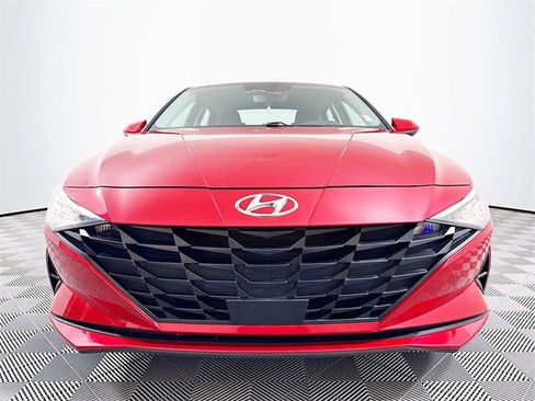 Certified 2023 Hyundai Elantra SEL w/ Convenience Package image 11