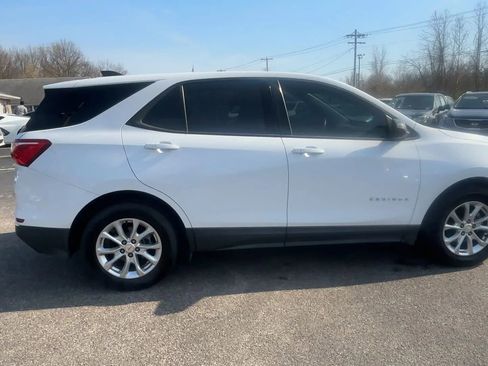 Used 2018 Chevrolet Equinox LS image 9