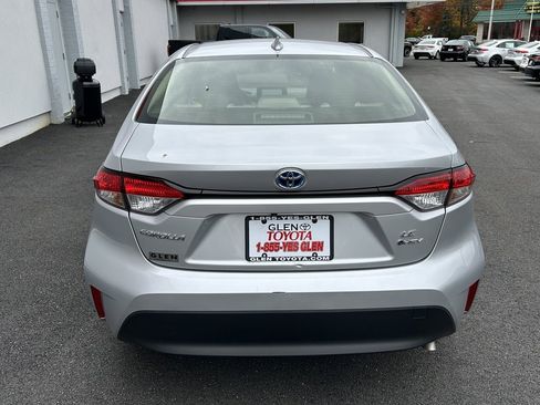 Certified 2025 Toyota Corolla LE image 5