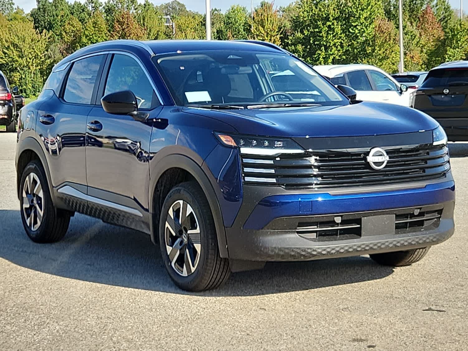Used 2026 Nissan Kicks SV w/ Cold Weather Package AWD/4WD image 2
