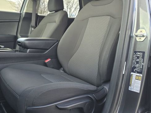 Used 2023 Kia Sportage LX image 22
