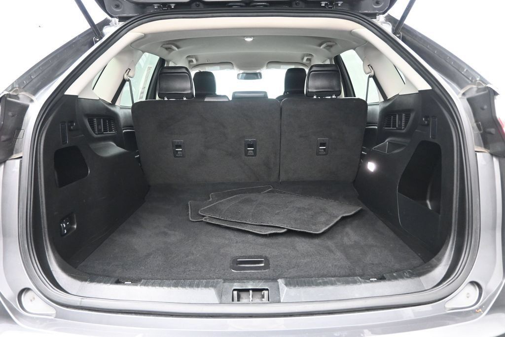Used 2024 Ford Edge SEL AWD/4WD image 25