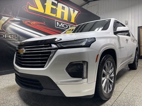 Used 2022 Chevrolet Traverse Premier image 6