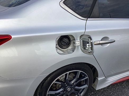 Used 2017 Nissan Sentra NISMO w/ NISMO Premium Package image 27