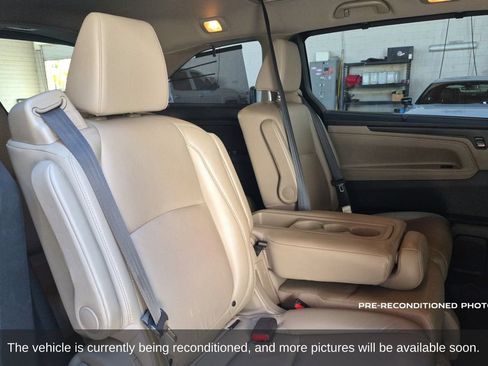Used 2018 Honda Odyssey Elite image 13