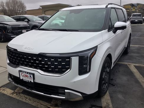 New 2026 Kia Carnival SX image 2