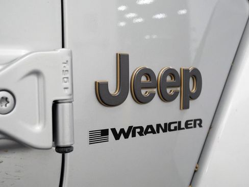 Used 2024 Jeep Wrangler Unlimited Rubicon 392 AWD/4WD image 9