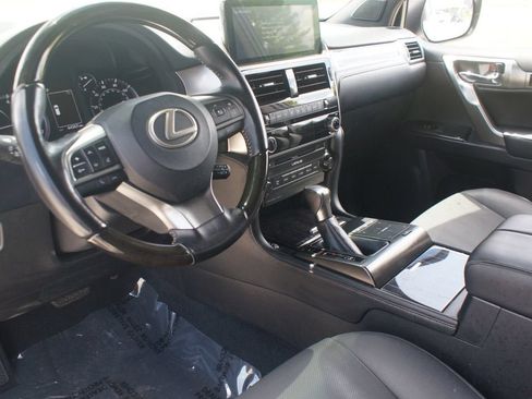 Used 2023 Lexus GX 460 Premium w/ Premium Package AWD/4WD image 15