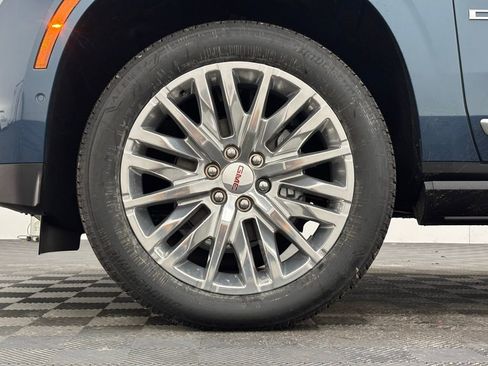 New 2026 GMC Yukon Denali w/ Sun & Power Step Package image 17