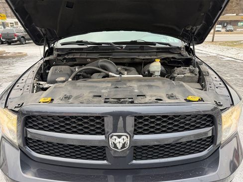 Used 2015 RAM 1500 Express image 25