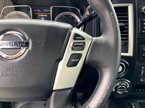 Used 2019 Nissan Titan SV w/ SV Convenience Package image 23