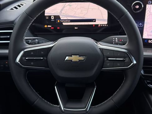 New 2026 Chevrolet Traverse LT w/ Sun and Wheel Package FWD image 11