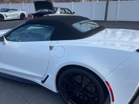 Used 2017 Chevrolet Corvette Grand Sport image 2