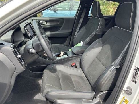 Used 2023 Volvo C40 P8 Recharge Ultimate AWD/4WD image 6