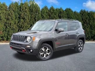 Used 2019 Jeep Renegade Trailhawk video 1