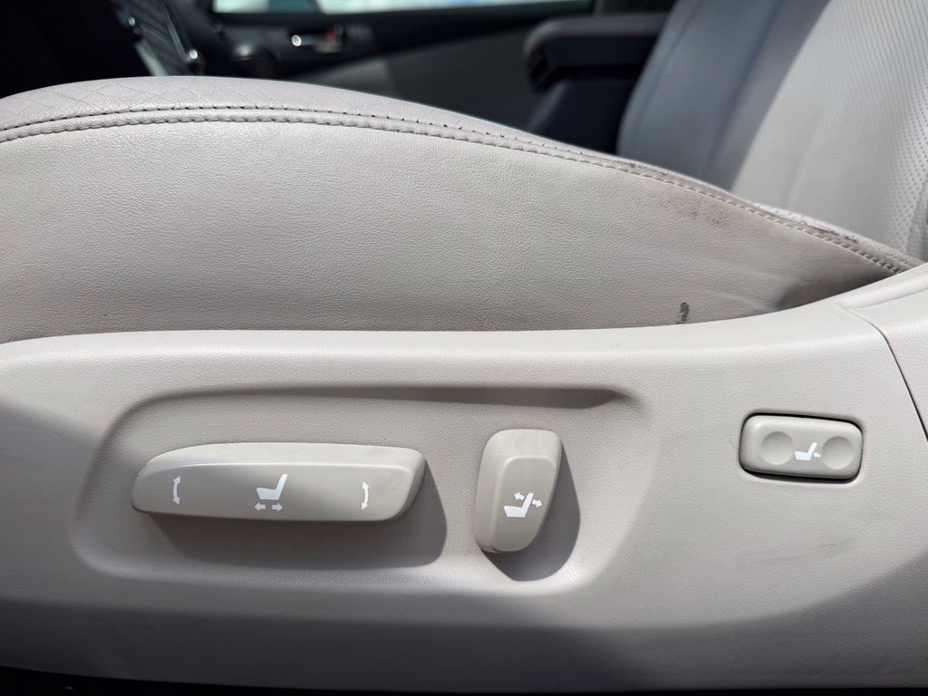 Used 2010 Lexus ES 350 FWD image 8