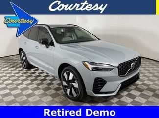 Used 2025 Volvo XC60 T8 Plus w/ Protection Package Premier AWD/4WD video 1
