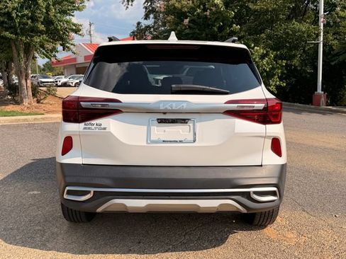 Certified 2023 Kia Seltos S w/ Navigation Package FWD image 4