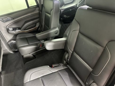 Used 2019 Chevrolet Tahoe LT w/ Luxury Package AWD/4WD image 29