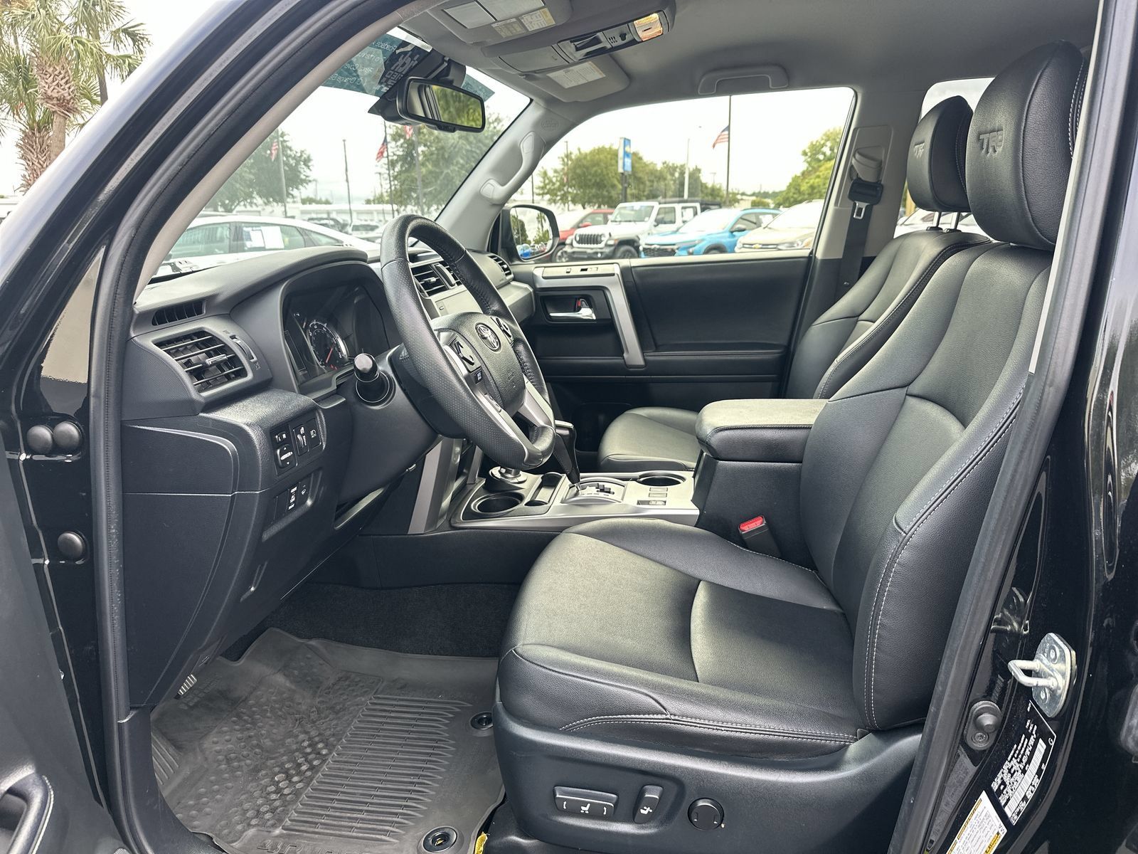 Used 2022 Toyota 4Runner TRD Sport AWD/4WD image 16